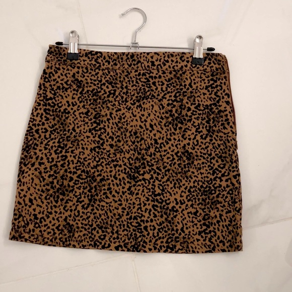 Cheetah print mini skirt - Picture 1 of 3